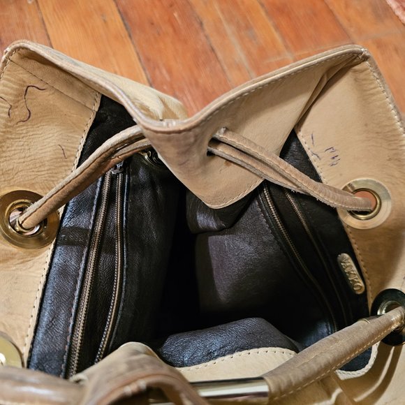 Vintage 1970s Vakko Light Brown Leather Bucket Shoulder Bag - Picture 7 of 8